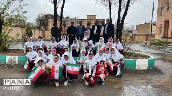 نهال‌ها در دبستان چلیچه به یاد شهدای مدرسه میناب می‌رویند