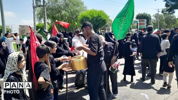 گذری بر موکب مسجد ولیعصر در پیاده روی جاماندگان اربعین حسینی نیشابور