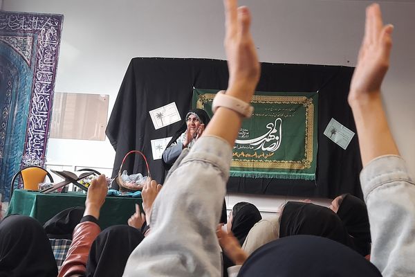 جشن روز مادر در مدارس شهید سرافراز و تربیت اسلامشهر