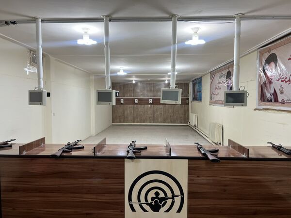 دانش آموزان میبدی قدردان سبزپوشان امنیت و اقتدار 