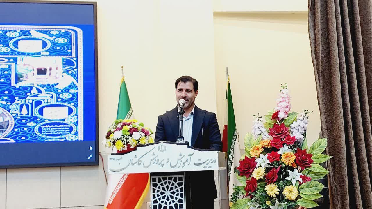 راه یابی هفتاد دانش آموز دختر و پسر اصفهانی به  مسابقات کشوری قرآن عترت و نماز