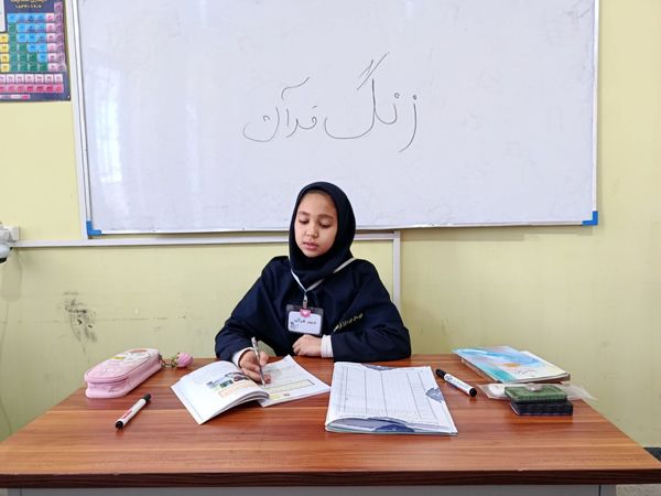 طرح مدام در دبیرستان فرزانگان 