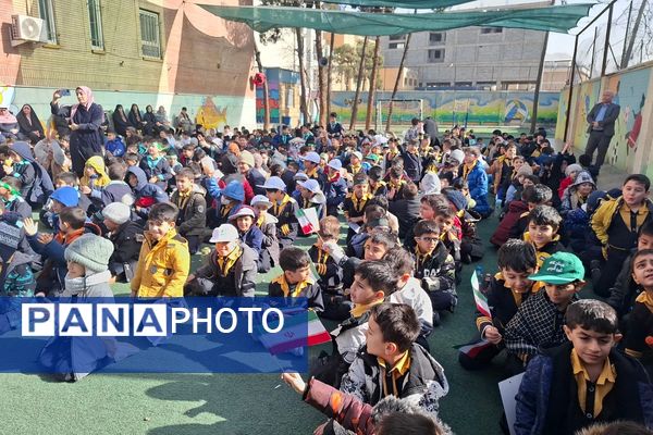 جشن دهه فجر و اعیاد شعبانیه در مدارس ناحیه دو شهرری 