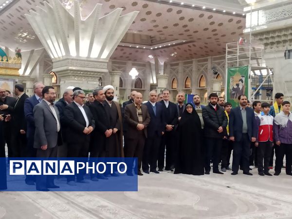 برگزاری آئین تجدید میثاق با آرمانهای امام خمینی 