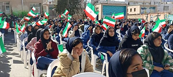 جشن دهه فجر در دبیرستان هاجر بیرجند