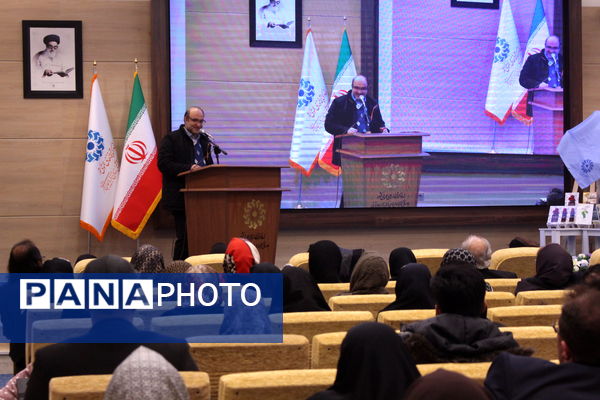 آیین رونمایی از تألیفات و اختراعات خانواده موفق تبریزی