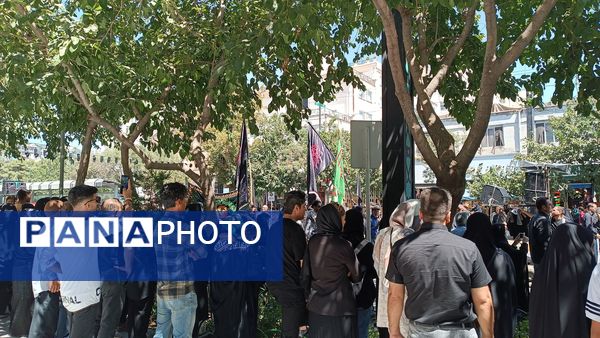 مراسم پیاده‌روی جاماندگان اربعین از میدان پانزده خرداد تا حرم مطهر رضوی