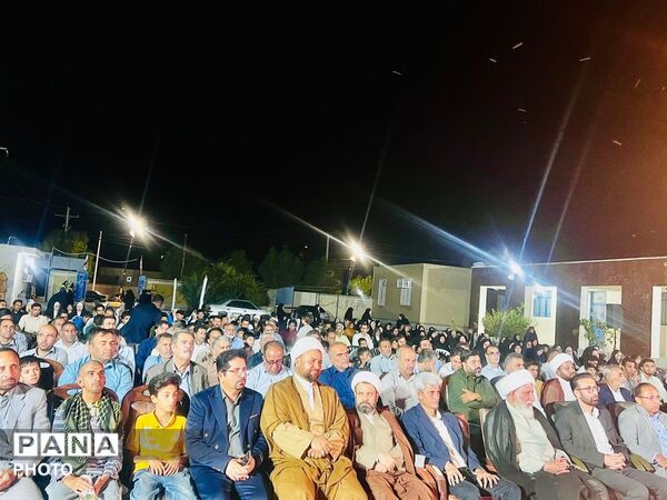 تجلیل معلمان منطقه سندرک در آیین بزرگداشت روز معلم