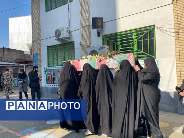 استقبال از شهید خوشنام در دبیرستان شاهد ساری 