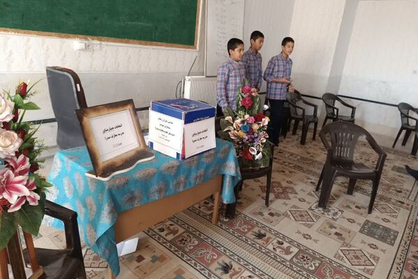 انتخاباتی برای ایجاد آرامش فکری و روحی در دبیرستان معارف صدرا ولایت 