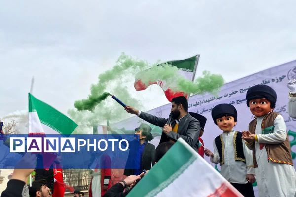 ۲۲ بهمن، میعادگاه حضور آگاهانه مردم قرچک در صحنه