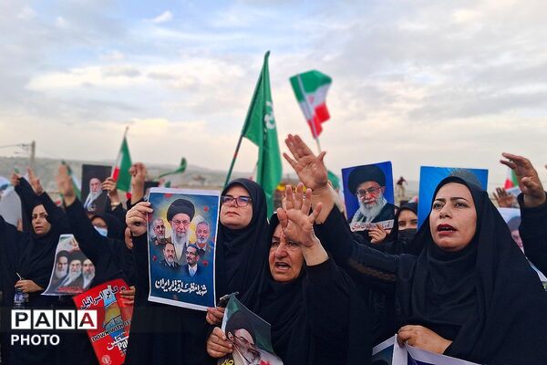 اجتماع بزرگ بانوان زینبی مدافعان ولایت به مناسبت شهادت رهبری شهید امام خامنه‌ای و شهیدان جنگ رمضان در باشت