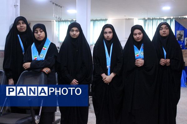 افتتاحیه «مدرسه انقلاب» در مدرسه تقوی‌پیشگان بهارستان‌دو