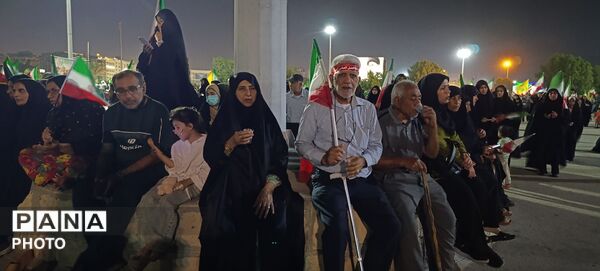 برگزاری تجمع شبانه شهروندان در بندرعباس