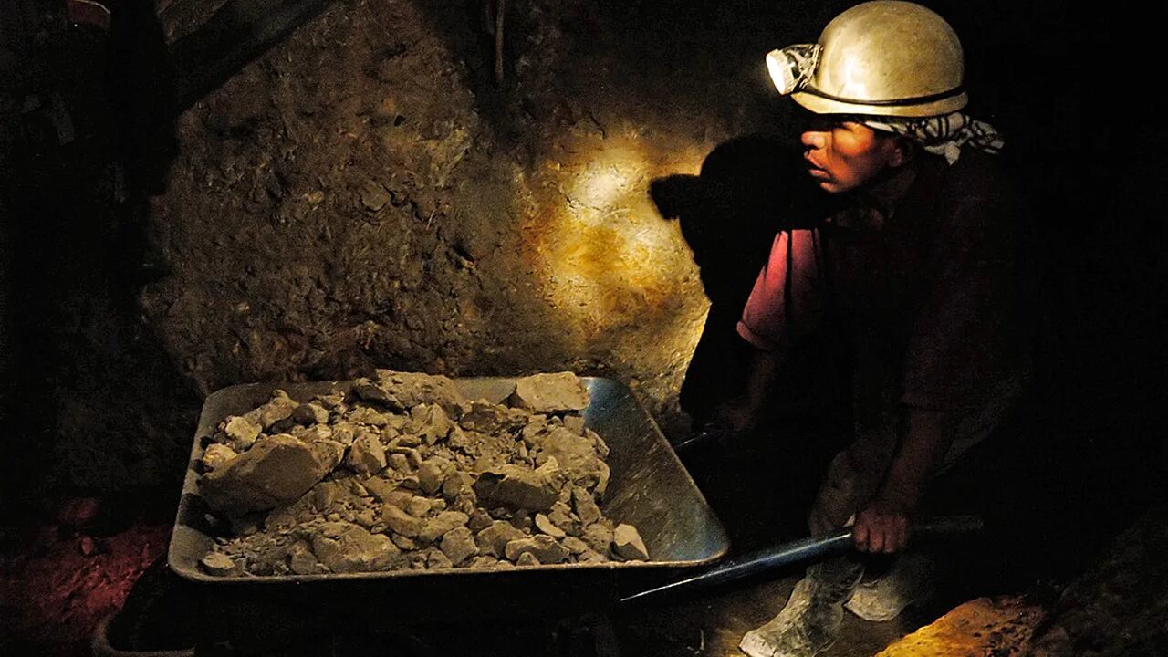 کشف بزرگ ترین معدن طلا در چین در بحبوحه افزایش بی سابقه قیمت فلز زرد
