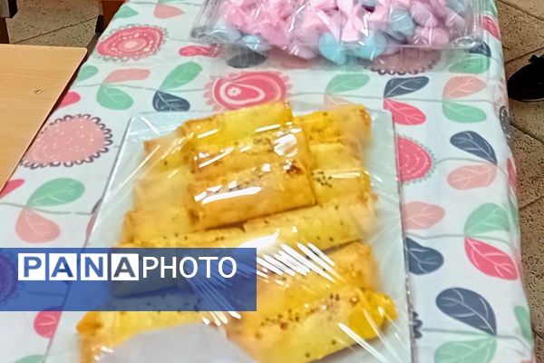 مهمانی طعم‌های دانش‌آموزی در جشنواره آشپزی دبستان دکتر کیهانی۱