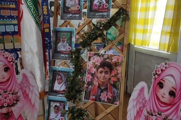 جشن شکوفه‌ های بهاری در دبستان یکی یه دونه الیگودرز