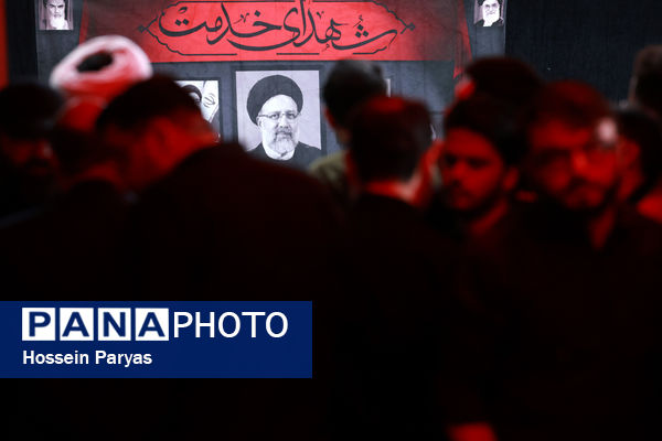 مراسم عزاداری شهادت خادم الرضا(ع) آیت‌الله سید ابراهیم رئیسی و همراهشان در مرکز آموزش عالی شهدای مکه