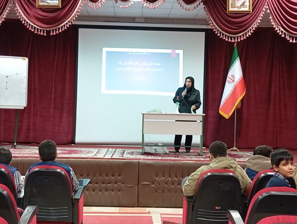 برگزاری جلسه آموزشی دانش‌آموز خبرنگاران پانا در منطقه پردیس
