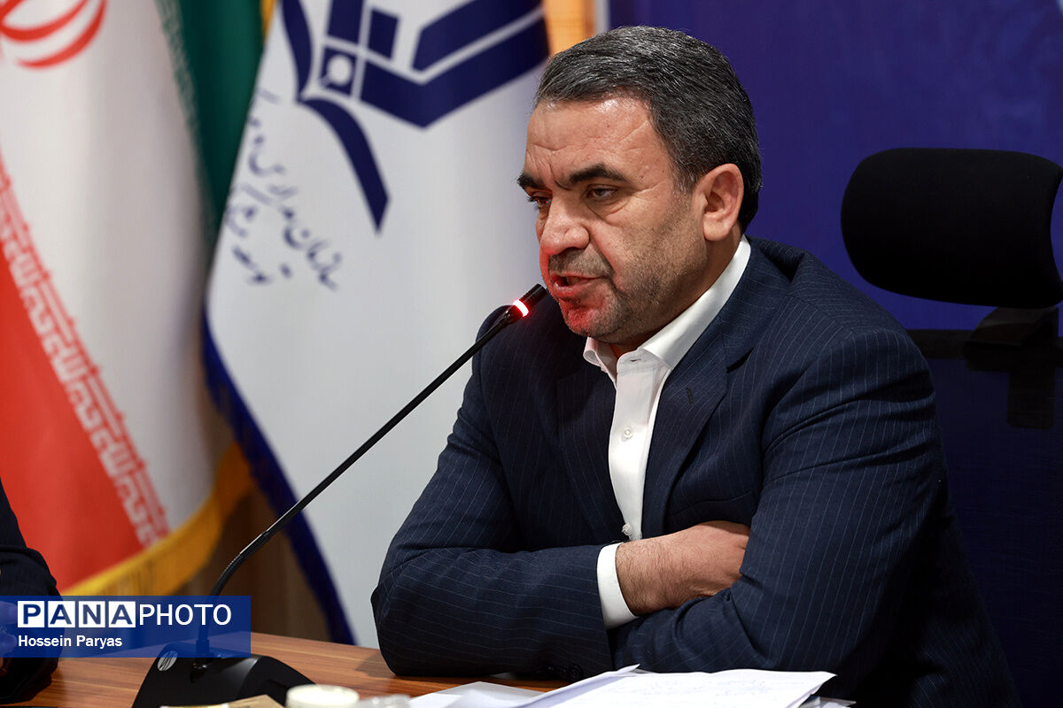 آموزش برخط هوش مصنوعی برای ۲۸۰ هزار معلم مدارس غیردولتی آغاز شد