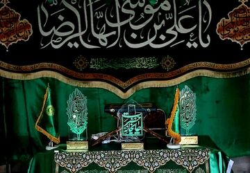 خدمت موکب داران فردیس در مسیر تکریم زائران تشییع رهبر امت