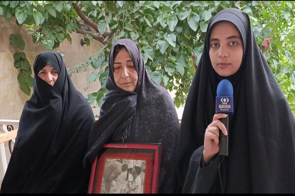 خاطره خوش حضور رهبر شهید در روستای فردوی قم