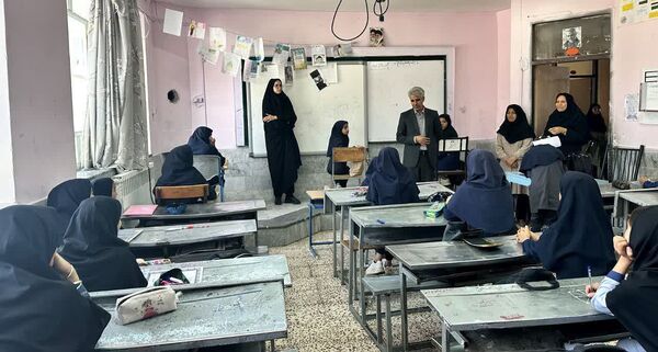 بازدید مدیر آموزش و پرورش کاشمر از مدارس این شهر