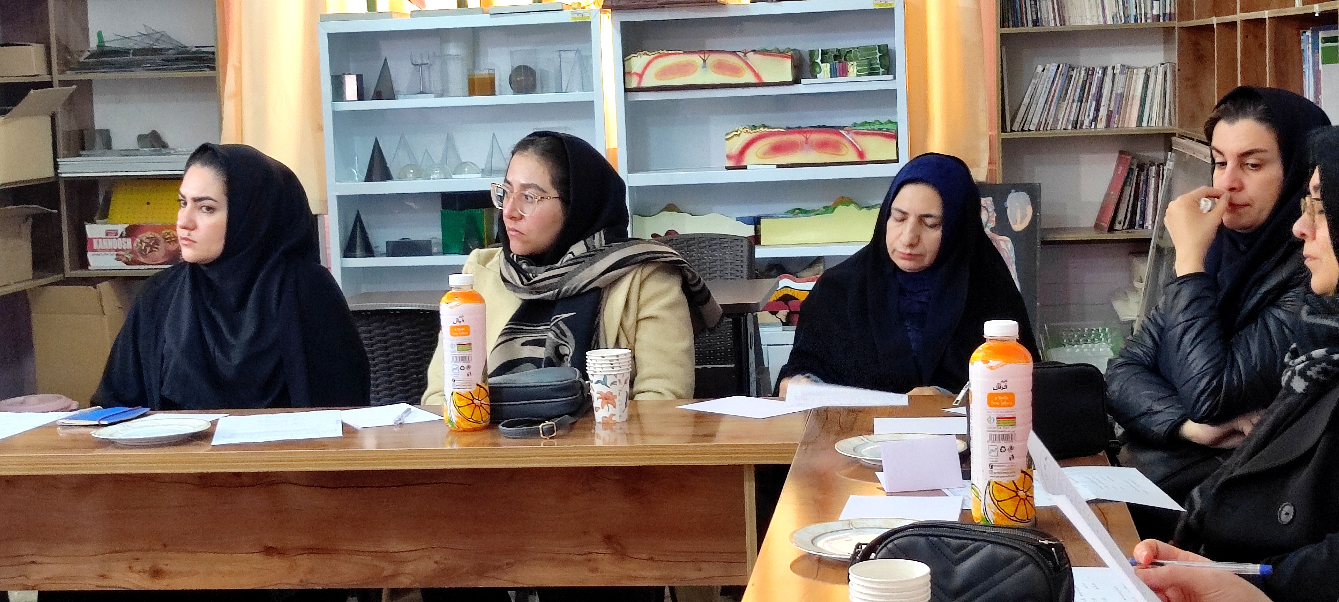 برگزاری کارگاه هدایت تحصیلی پایه نهم در دبیرستان فرزانگان شیروان