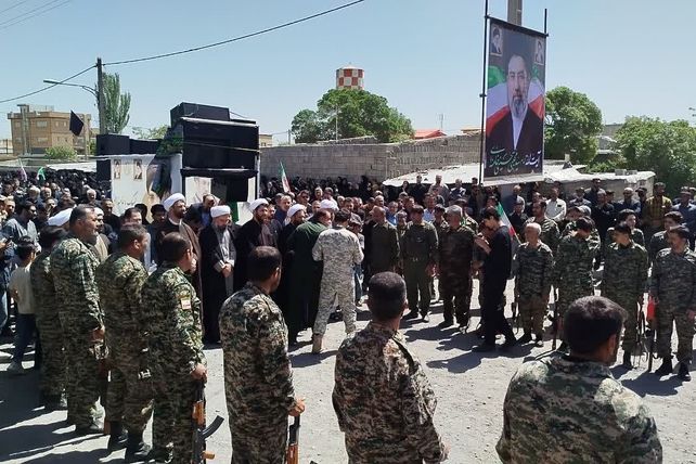 یاران چه غریبانه بودند که رفتند