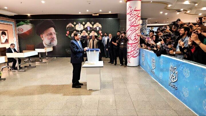 سرپرست ریاست جمهوری در انتخابات شرکت کرد+فیلم