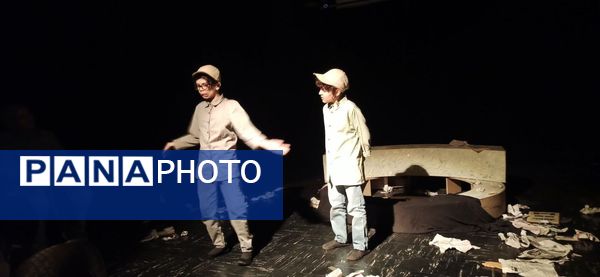 نمایش «گلدسته‌ها و فلک» در تبریز