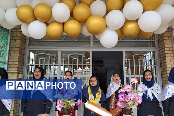 جشن تا انقلاب مهدی در دبیرستان مهندس اسدیان