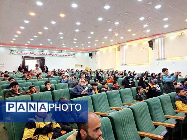 جلسه سفیران رسانه‌ای مدارس در کاشمر