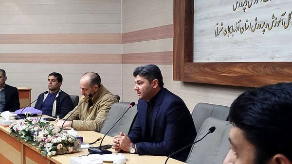 مراسم بدرقه زائران عمره مفرده ویژه دانش‌آموزان پسر استان آذربایجان شرقی