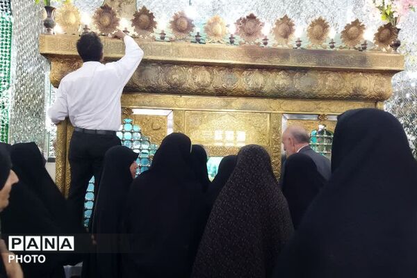 آیین غبارروبی ضریح مطهر امامزاده اسماعیل (ع) در فیروزکوه
