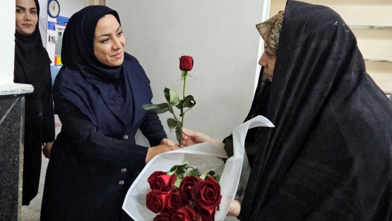 لحظه‌های متفاوت روز پرستار و ولادت حضرت زینب (س) در دبیرستان دخترانه طلیعه شاهد