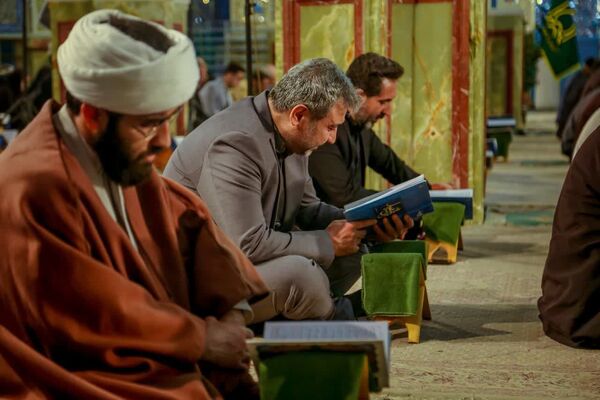 آیین ملی جزء خوانی قرآن کریم در حرم مطهر حضرت محمد هلال بن علی(ع)
