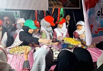 دختران ایران در خط مقدمِ اتحاد و همبستگی هستند