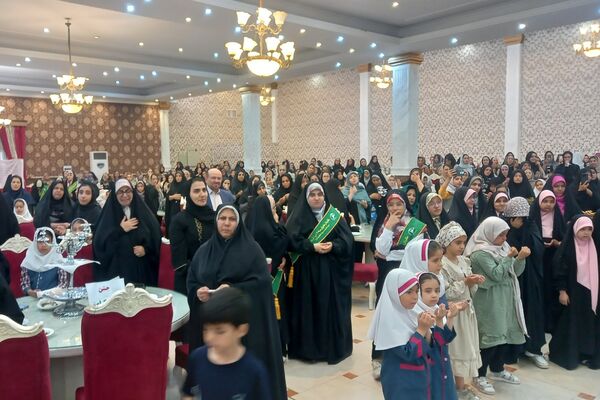 برگزاری جشن میلاد بانوی کرامت در هتل سامان شهرستان قرچک 
