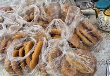 برگزاری آیین سوروک‌پزی در ماه رجب هرساله در خانه‌ای از زارچ 