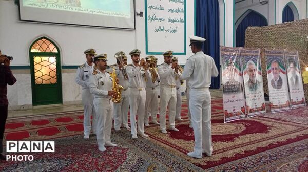 گلزار شهدا؛ میعادگاه مردم بندرعباس در آغاز هفته دفاع مقدس