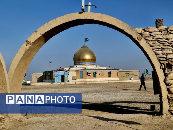 قدم بر خاک عشق