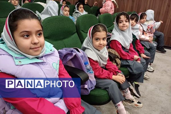 برگرازی مراسم گرامیداشت روز دانش‌آموز با حضور پرشور آینده‌سازان ملاردی