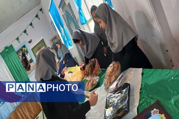 بازارچه کسب و کار دانش‌آموزی در مدرسه فدک