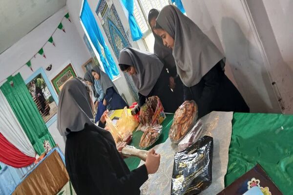 بازارچه کسب و کار دانش‌آموزی در مدرسه فدک