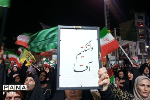 تجلیل از خبرنگاران پانا در صحنه جهاد تبیین