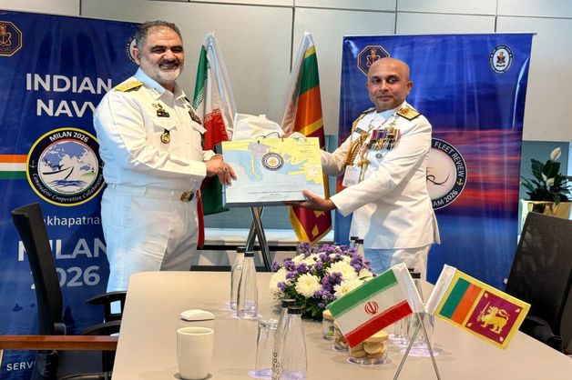 دیدار امیر دریادار ایرانی با فرماندهان نیروی دریایی آفریقای جنوبی و سریلانکا