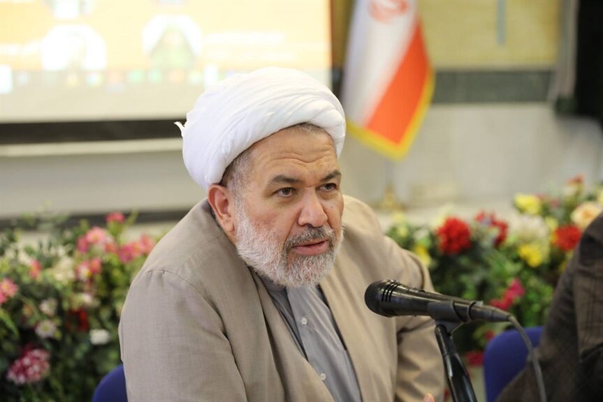 برنامه آموزشی باید با توجه به فرهنگ، جامعه و نیازهای خانواده‌های ایرانی طراحی شود