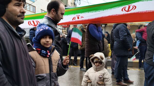 قروه؛ صحنه‌ تجلی وحدت و شور انقلابی  