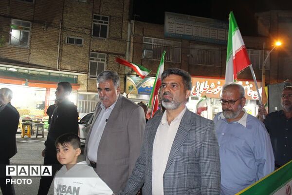 آیین عبادی نماز استغاثه و تقدیر از برگزیدگان برتر قرآنی در چهاردانگه
